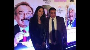 Mahmut tuncer'i hepimiz çok iyi tanıyoruz peki kızı gizem tuncer ile mahmut tuncer birbirlerini ne kadar tanıyorlar? Unlu Turkucu Mahmut Tuncer In Kizina Para Cezasi