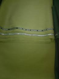 Kain Warna Hijau Penggambar
