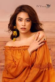 Hoàng Thuỳ Linh kể câu chuyện thời trang của mình trong BST The Avanue -  Saostar.vn