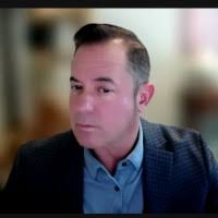 800+ profilů „Eisman“