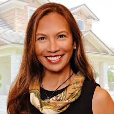 Denise Conrad's Instagram, Twitter & Facebook