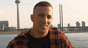 Sie sind auf der suche nach haus ebersberg und möchten sich über firmen und unternehmen informieren? Dusseldorf Loscht Umstrittenen Clip Mit Farid Bang Wieder Mannschaft