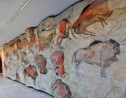 It is renowned for prehistoric parietal cave art featuring charcoal drawings and. Replica Of The Roof Of Altamira Cave Art Cave Paintings Prehistoric Painting