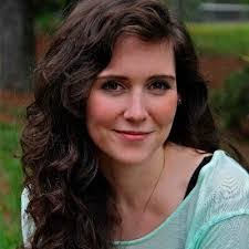 Erin Corbett's Instagram, Twitter & Facebook