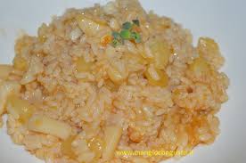 Lasciate cuocere a lungo poi unite il riso portando a cottura. Risotto Seppie E Patate