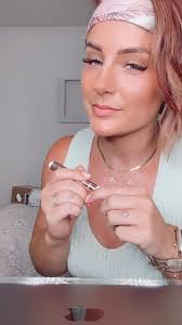 2 things I need for out the door. A good lipgloss and a shot of collagen  🥰❤️