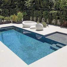 le journal de la maison on instagram cristalline purete contemporaine pour cette piscine avec plage immerge designworksfl pool backyard pool saltwater pool