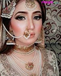 Fashion Of Pakistan 2021 Pastel Pearl Jewelry Evergreen Trend In 2021 Pakistani Bridal Jewelry Bridal Gold Jewellery Bridal Fashion Jewelry