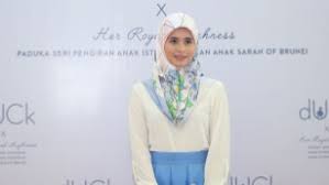 31 years (2019) nationality : Duck Scarves Brunei S Royal Contribution To Fashion Cnn