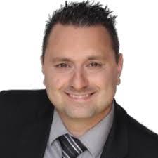 Linda Maynes's Instagram, Twitter & Facebook