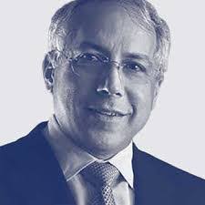 Arnold Chase's Instagram, Twitter & Facebook