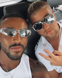 Shawn Browne (@shawnbrownee) • Instagram photos and videos