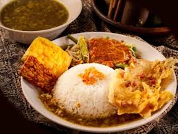 10 tasty and legendary specialties from banyuwangi 2020. Ini Loh 5 Warung Rawon Di Banyuwangi Yang Rasanya Enak