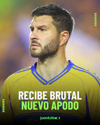 Mis #Pumas ya iniciaron la reestructuración🚧 para ver si ahora sí se nos  hace volver a levantar el título🙏. Y por ello mi #EfraínJuárez se puso  BIEN EXIGENTE 😏y esto es lo