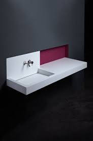 Evier Inox Et Vasque En Corian 2 Lavabos Minimalistes De Design Italien Vasque Design Decoration Salle De Bain Vasque