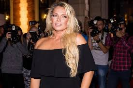 Jak podają źródła ta blond piękność ma 175 centymetrów wzrostu i waży około 67 kilogramów. Gdzie Jest Ta Burza Lokow Joanna Liszowska W Prostych Wlosach Zdjecia Ktora Fryzura Bardziej Jej Pasuje 24 03 2021 Express Ilustrowany