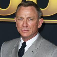Daniel craig on 'the tonight show starring jimmy hello and welcome to the new and improved daniel craig fan! Daniel Craig Popsugar Celebrity