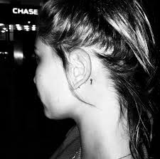 Getting tattoos behind the ear brings a whole world of unique pain into the picture. The Best Small Tattoos You Ll Want To Copy From Celebrities Glamour