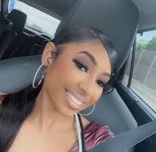 Tori Garner's Instagram, Twitter & Facebook