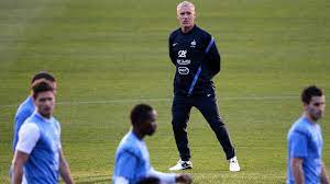 Didier deschamps (danseur) — pour les articles homonymes, voir deschamps. Deschamps Mahnt Keine Limits Fur Frankreich European Qualifiers Uefa Com
