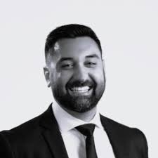 Brutal Ways In-House Lawyers Lose Leadership's Respect