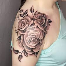 Realistic Black And Grey Rose Shoulder Cap By Kelsey Rogers Flower Tattoo Shoulder Rose Shoulder Tattoo Black And White Flower Tattoo
