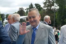 Mai 1996 parteilos entlassen ernannt und entlassen durch präsident leonid kutschma: Udajosgjdwmuzm