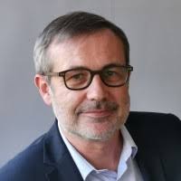 20+ profils pour “Legault”