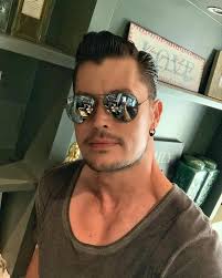 โดนโยงข่าวเมาท์ สาวใหญ่ควัก 3 ล้าน ขอเลี้ยงดูพระเอกยุค 90's. K90nmla08672dm