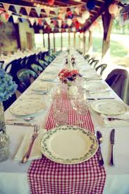 Chemin De Table A Carreaux Blancs Et Rouged Table Mariage Guinguette Decoration Guinguette Deco Guinguette