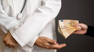 880 Kenyan doctors investigated on bribes for referrals overseas -  LaingBuisson News