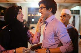 In a facebook post, the muar mp said that there have been many cybertroopers on the internet spreading slander about him, with some saying that he lives in a big bungalow. Syed Saddiq Syedsaddiq Twitter