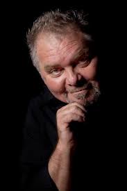 Doug Parkinson. Love his voice ❤️