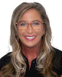 Wendy Duncan's Instagram, Twitter & Facebook