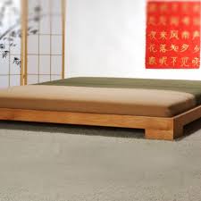 Chinese documents from the 3rd century recorded a few japanese words, but substantial texts did not appear until the 8th. Lits Japonais Traditionnels Une Literie De Choix Et Personnalisable Taifutons