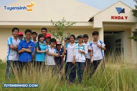 Vietnam national university ho chi minh city is one of the two largest national research universities in vietnam (the other is vietnam national university, hanoi), founded on 27 january 1995, and reorganized on 12 february 2001, under the decision no. Thong Tin Tuyá»ƒn Sinh Khoa Y Ä'hqg Tp Hcm