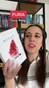 #fy #fyp #parati #booktok #reading #tiktoklibros #librosen60seg #reader  #lectores #libroslibroslibros #recomendado #books #sagas #sagaseries  #vampiro #hudson #crave