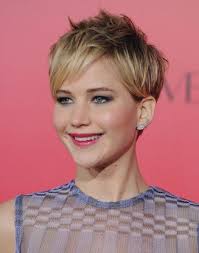 See jennifer lawrence's hair transformation. Jennifer Lawrence S Pixie Cut 10 Winning Ways The Star Has Styled Her Short Hair Fashion Magazine