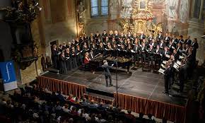 Pražské jaro je celosvětově uznávaným festivalem, který přežil čtyři desetiletí komunismu a překonal i změny po roce 1989. Prague Spring Prazske Jaro Around The Music Festival