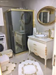 Bu Goz Alici Izmir Evinin Her Detayi Mukemmeliyetci Ev Sahiplerini Ele Veriyor Ev Gezmesi Dusakabin Banyo Luks Banyolar