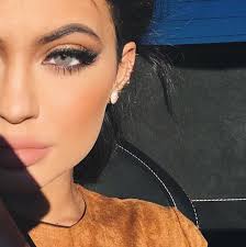 We did not find results for: Why Kylie Jenner S Color Contact Lenses Look So Real