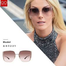 Our range of ana hickmann sunglasses are available online for the best prices you'll find. ð€ðð€ ð‡ðˆð‚ðŠðŒð€ðð ð'ð'ðŸðŸŽ Ah3221 These Sun Models You Can Notice The Wide And Glamorous Shapes Ch Eyewear Fashion Sun Models Fashion Sunglasses