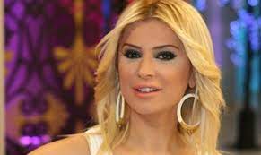 Hayranlari tarafindan açilan bi̇r sayfadir. Songul Karli Kimdir Guncel Songul Karli Haberleri