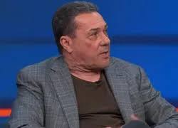 Fred ganha enquete de gol mais bonito do Flu e torcedores cobram promessa