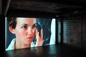 Watch premium and official videos free online. Silberkuppe Artforum International