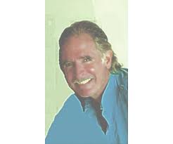 Robert Strauss Obituary (2014)