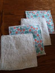 Lingettes Demaquillante Cousu A La Surjeteuse Lingettes Demaquillantes Surjeteuse Lingette