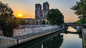 Notre-Dame de Paris, l'Eternelle