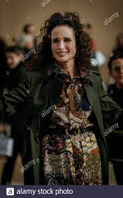 Pierre macdowell, a lumber executive. Andie Macdowell Geht Zu Dior Fur Die Neue Kollektion Herbst Winter 2020 2021 Mit Originalcreation Von Christian Dior Wahrend Der Paris Fashion Week Stockfotografie Alamy