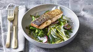 Warm Crispy Salmon Salad Recipe Recipe Salmon Salad Recipes Tom Kerridge Salmon Salad